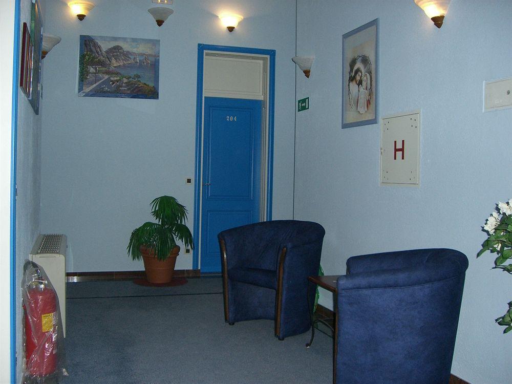 Hotel Riva Kastela With Swimming Pool المظهر الخارجي الصورة